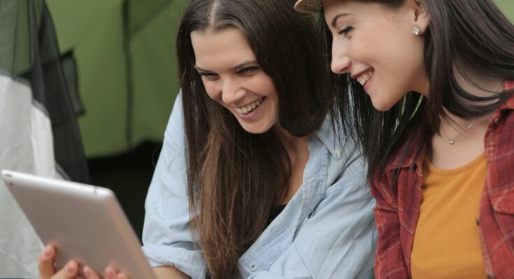 Signs of a One-Sided Friendship